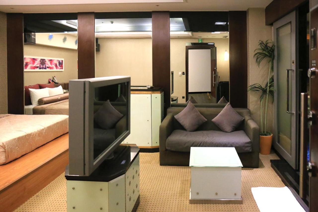 In-Stone Motel Taipei Luaran gambar